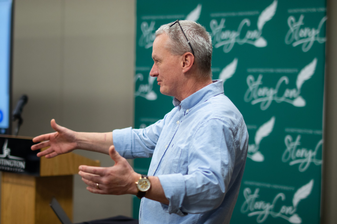 HU professor in a classroom.